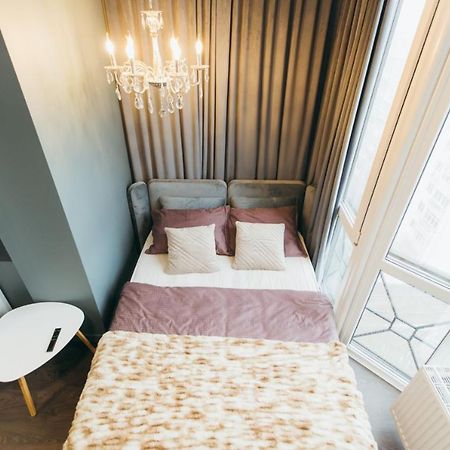 Atlant Luxury Apartments On Golovna Навпроти Тц Депот, Безконтактне Заселення Tjernivtsi Eksteriør billede